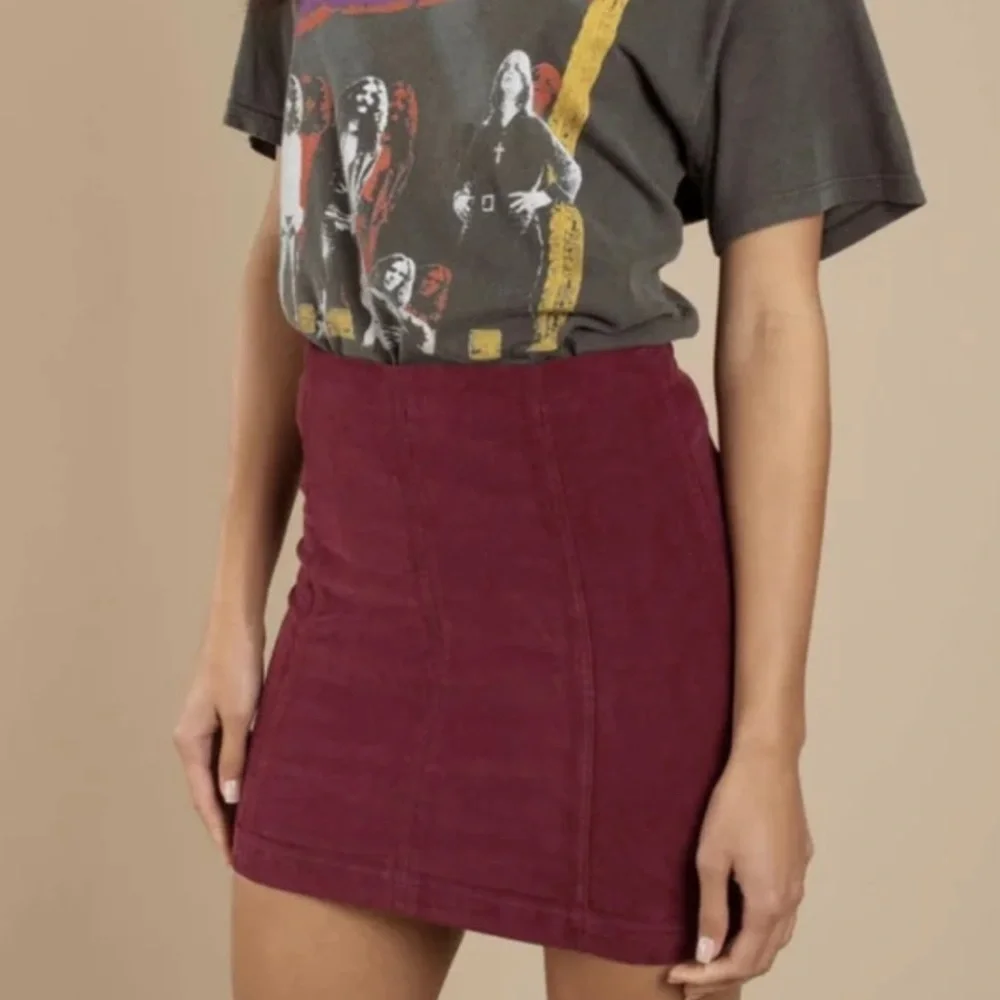 Free People Maroon Corduroy Skirt - Size 6 - Picture 4 of 4